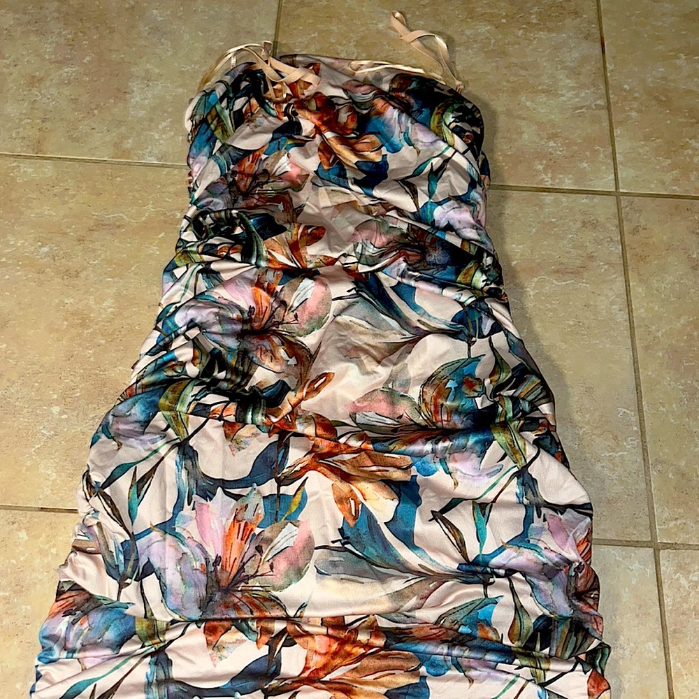 Mini dress , Windsor ; tropical flower print ; size small